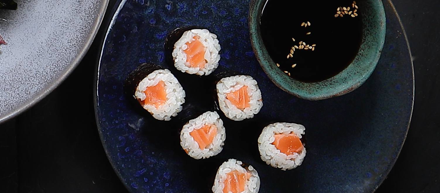 receta-makis-de-salmon-vinos-de-jerez.jpg