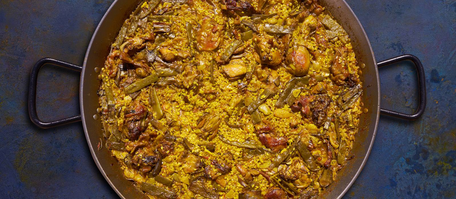 paella-de-carne-vinos-de-jerez.jpg