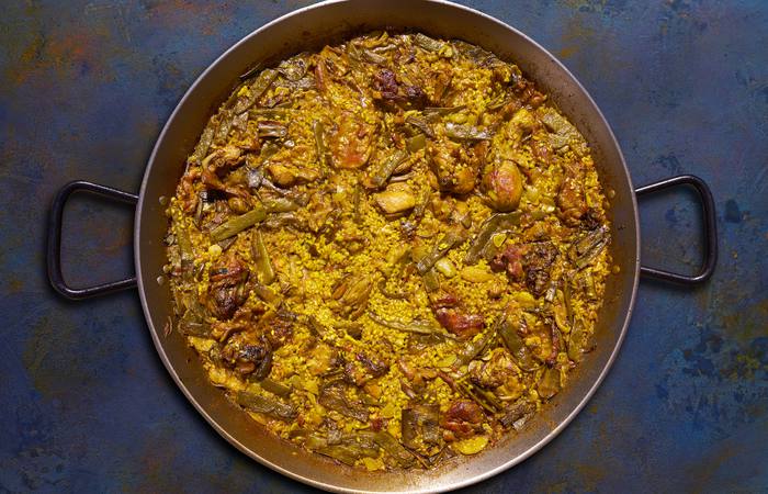 paella-de-carne-vinos-de-jerez.jpg